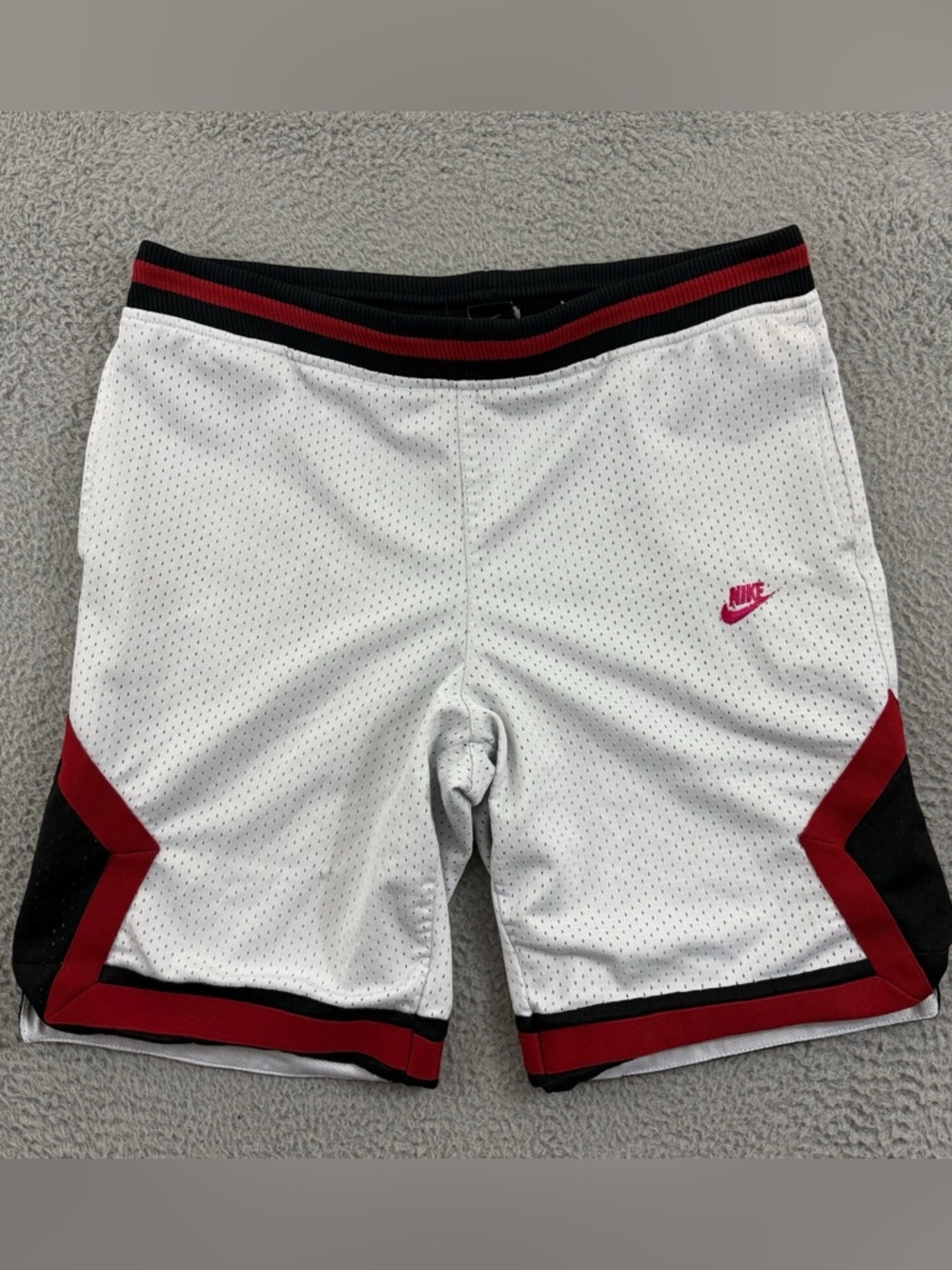 Nike Vintage Basketball Mesh Shorts - Y2K - Large